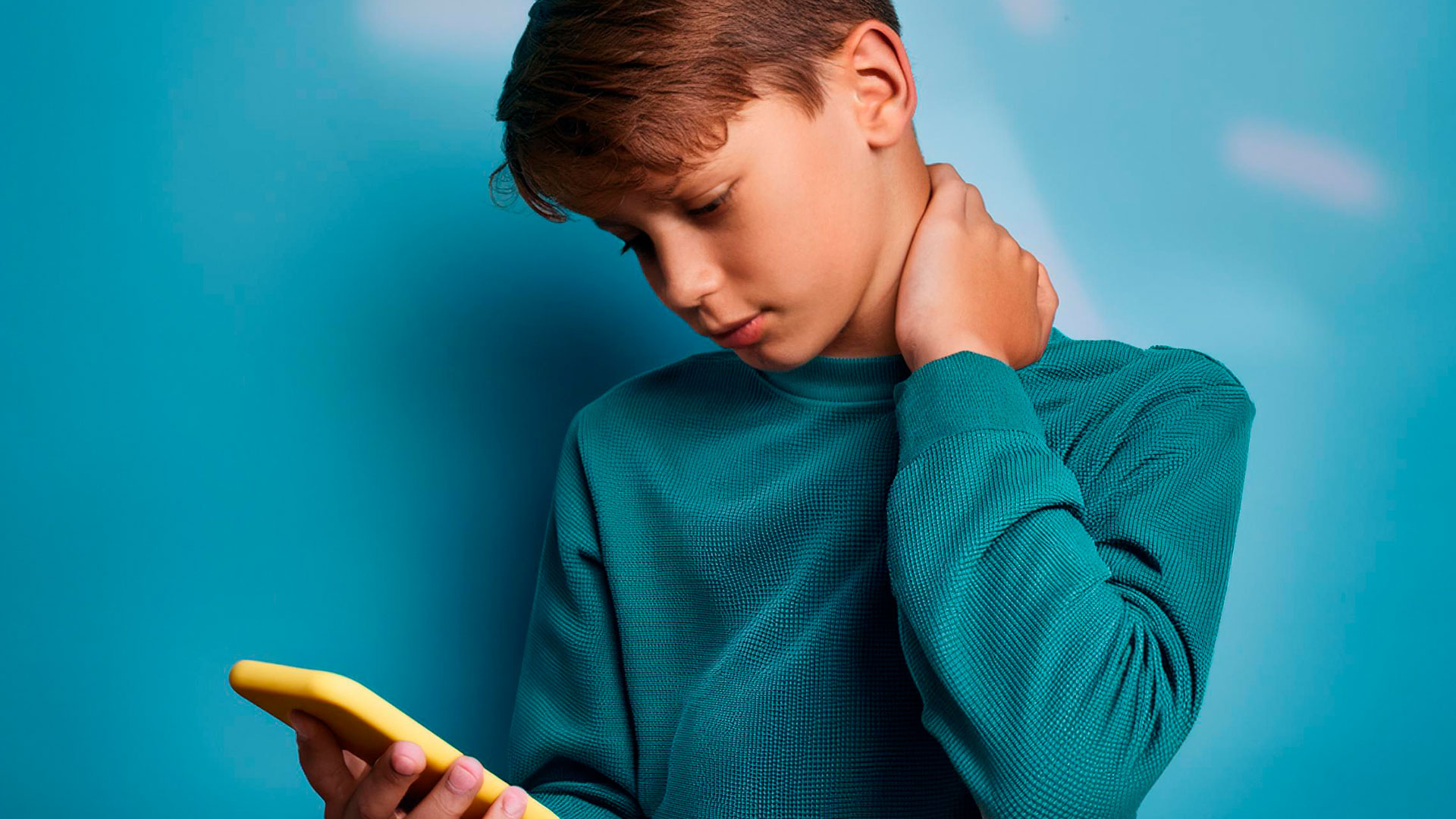 Dolor de cuello en adolescente por uso abusivo del móvil